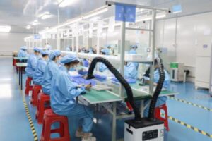 刷博士電動牙刷組裝包裝車間：以高效流程和細(xì)致工...